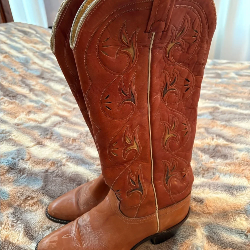 Women's Tan Leather Ankle Boots - Picture 2 of 8